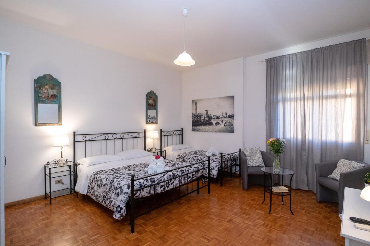 Attico Quarto Di Luna Verona Exterior photo